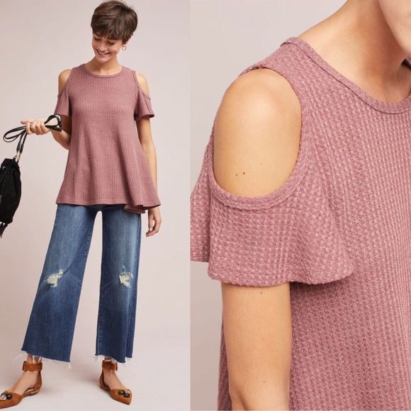 ANTHROPOLOGIE Fluttered open shoulder top - Picture 1 of 6